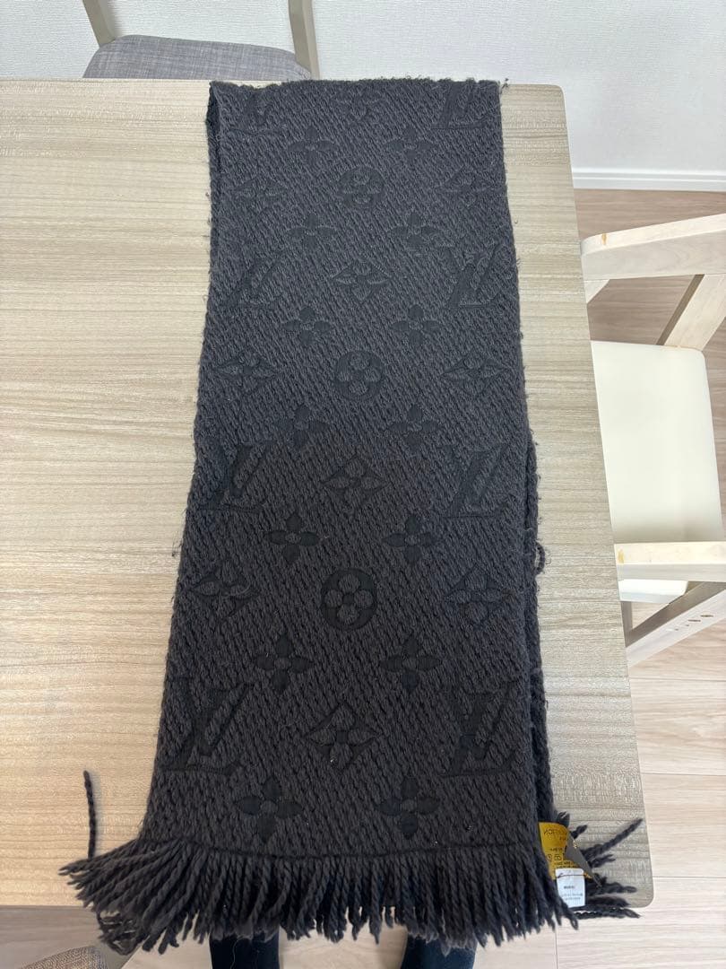LOUIS VUITTON ブラック マフラー ウールシルク混合