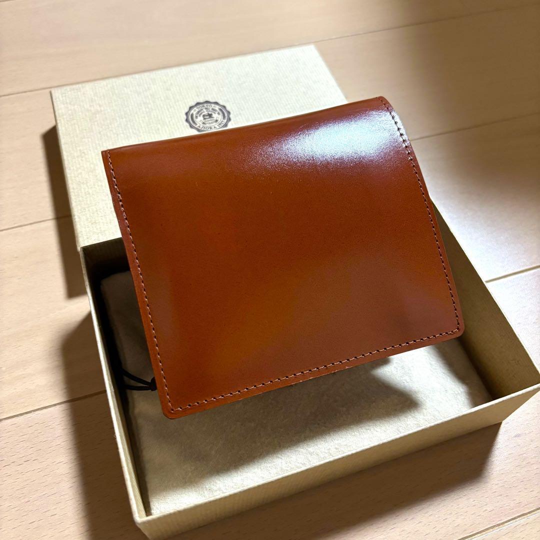 ガンゾ　ganzo THIN BRIDLE (シンブライドル) 大型二つ折り財布