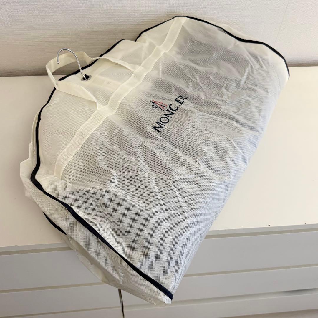 Moncler モンクレール ブラック ダウンベスト サイズ4