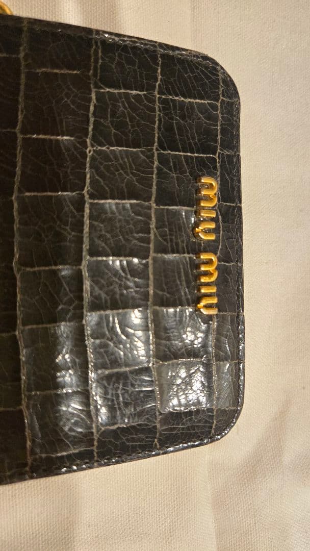 MIU MIU 二つ折り財布 黒