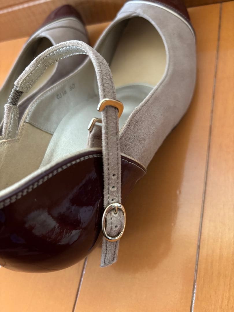 新品 pedala ペダラ アシックス ストラップパンプス　24cm EE