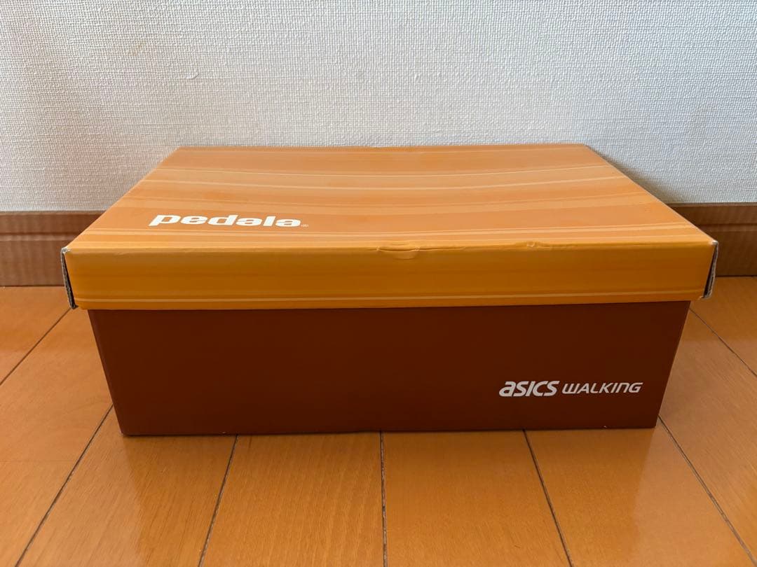 新品 pedala ペダラ アシックス ストラップパンプス　24cm EE