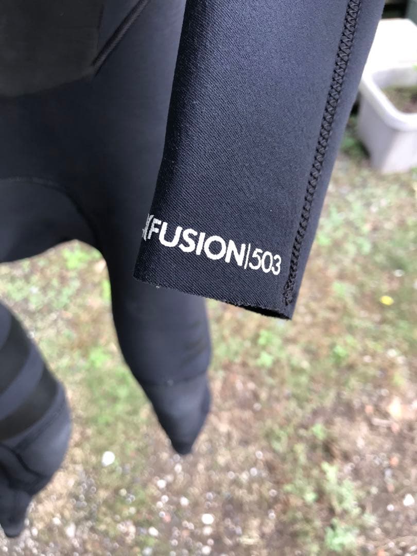 Hurleyハーレー✴︎フード付きセミドライ5-3mm✴︎FUSION✴︎L-XL程度