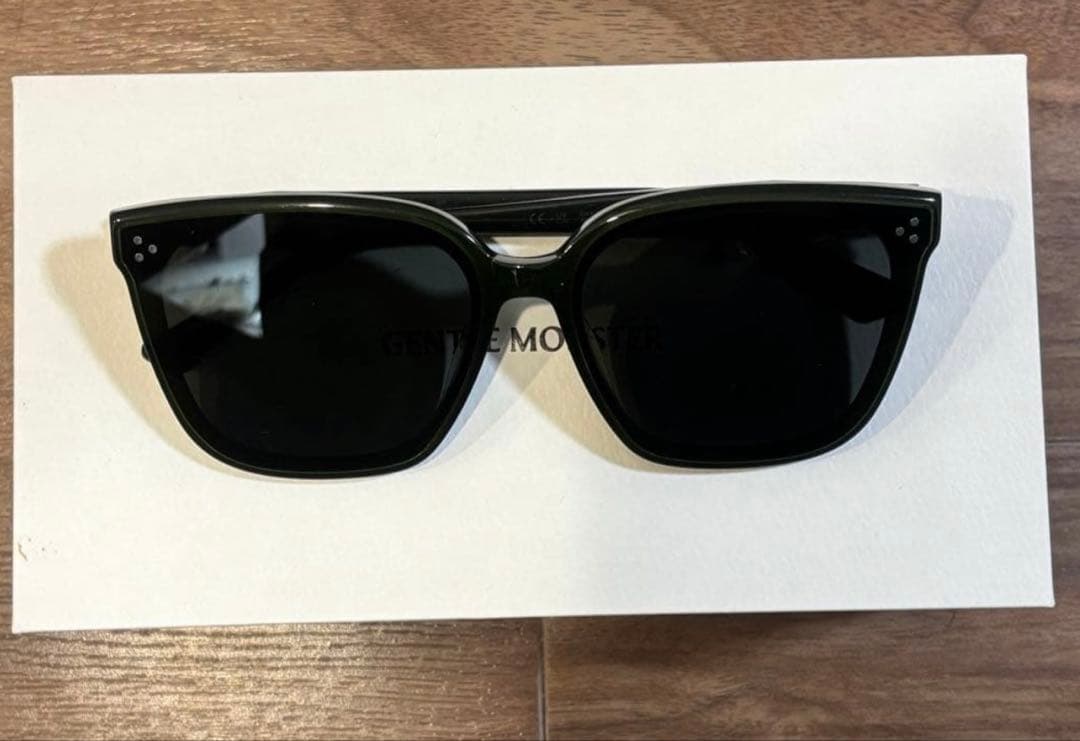 サ*ル様 ジェントルモンスターサングラス