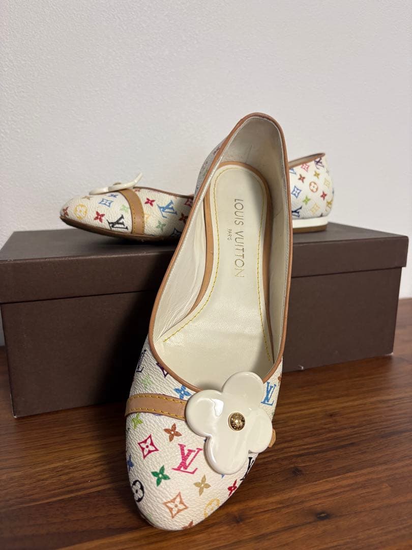 LOUIS VUITTON ★フラットシューズ ホワイト・マルチカラー