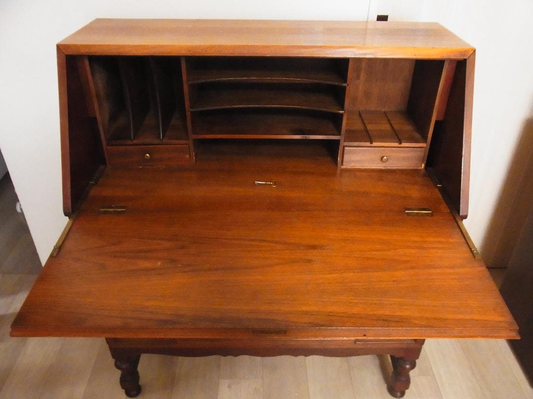 英国 アンティーク 家具 ライティングビューロー 鍵付き　真鍮金具