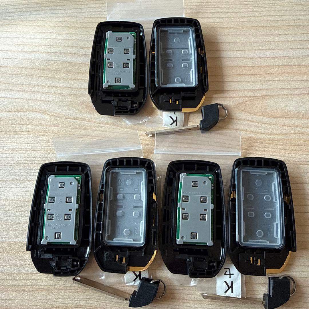 トヨタ純正 アルファード(特別仕様)スマートキー (６ボタン) 3個 送料込み