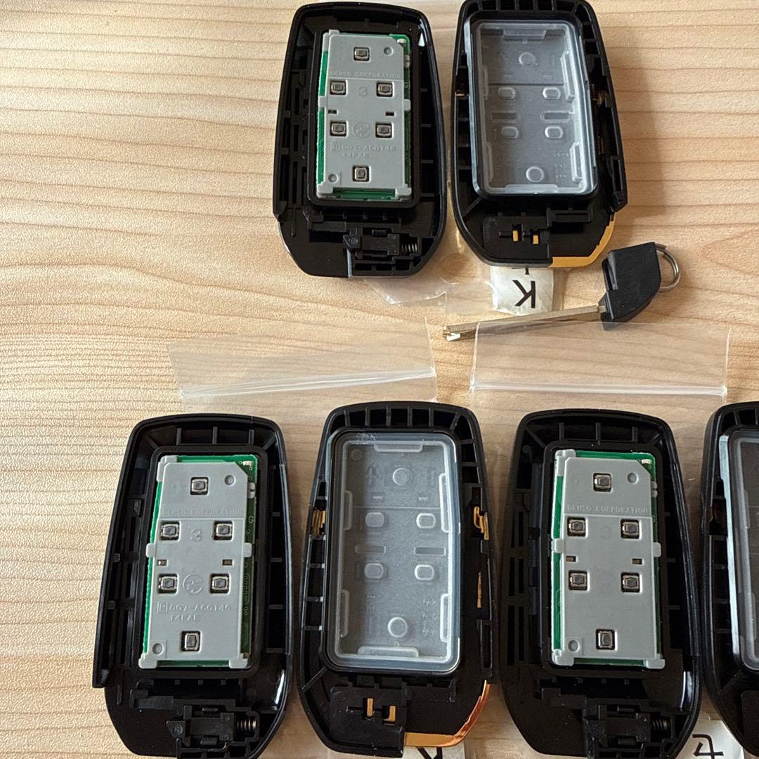 トヨタ純正 アルファード(特別仕様)スマートキー (６ボタン) 3個 送料込み