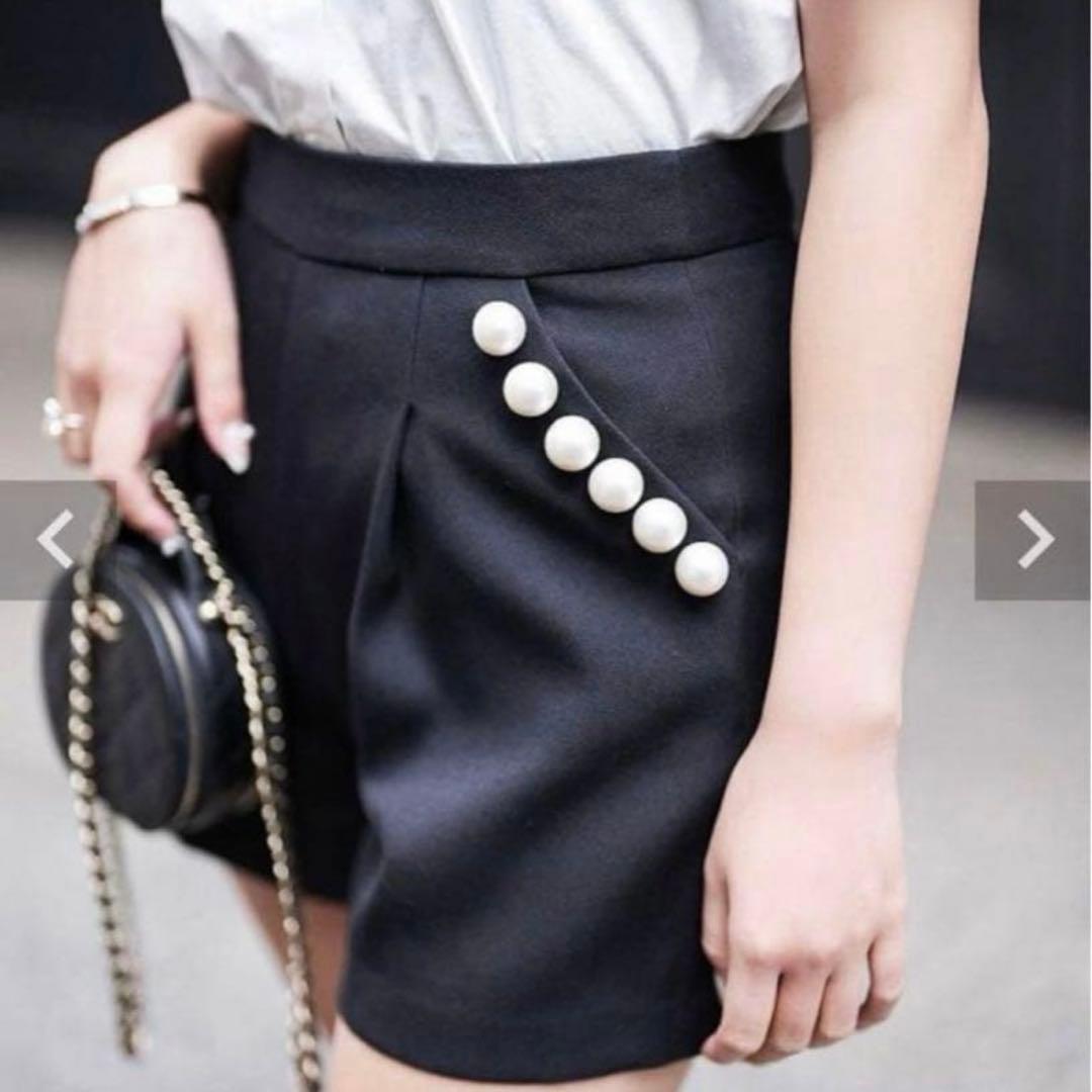 sheller パール付きショートパンツ