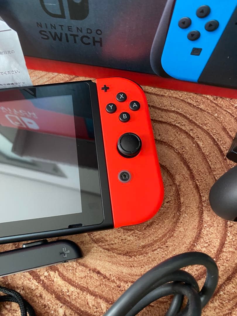 Nintendo Switch ニンテンドースイッチ本体　ネオン