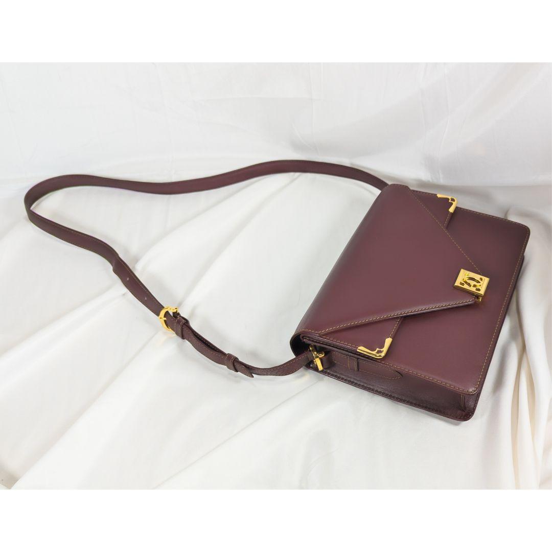 【極美品】 カルティエ マストラ ショルダーバッグ 三角フラップ 保存袋付き