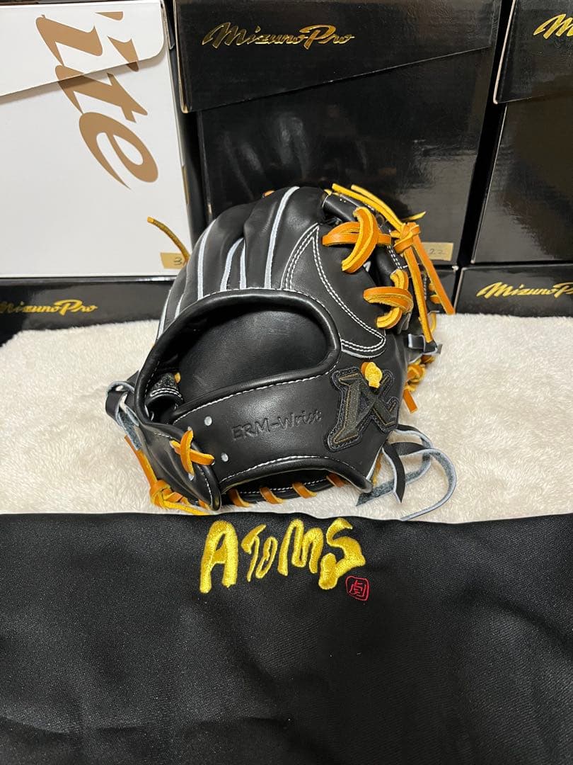 アトムズ　ATOMS 硬式野球用　内野手用　グラブ