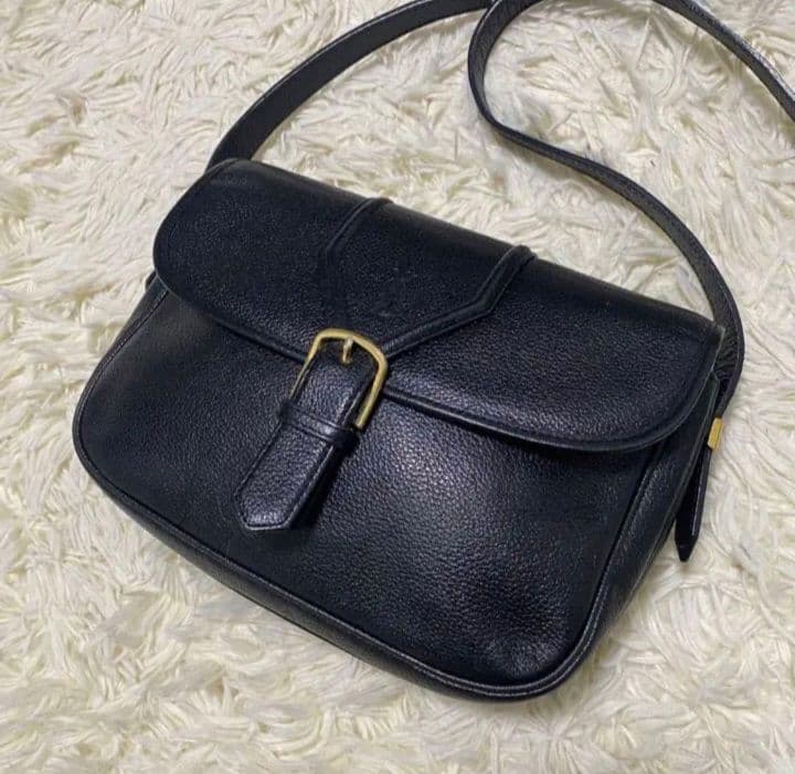 イヴサンローラン　サンローラン ゴールド金具ショルダーバッグ ヴィンテージ