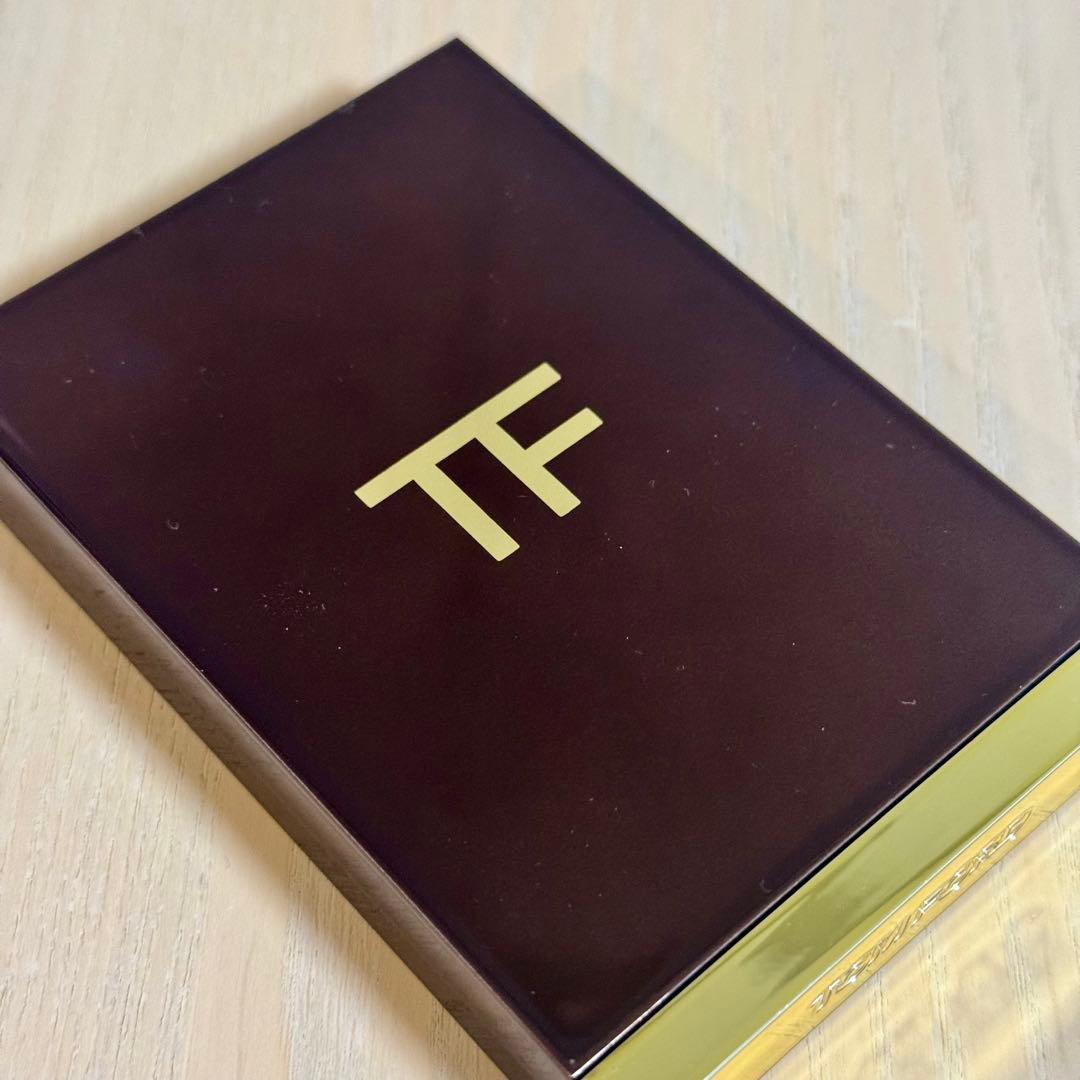 TOM FORD アイカラー クワッド 48 ピーチグラマー