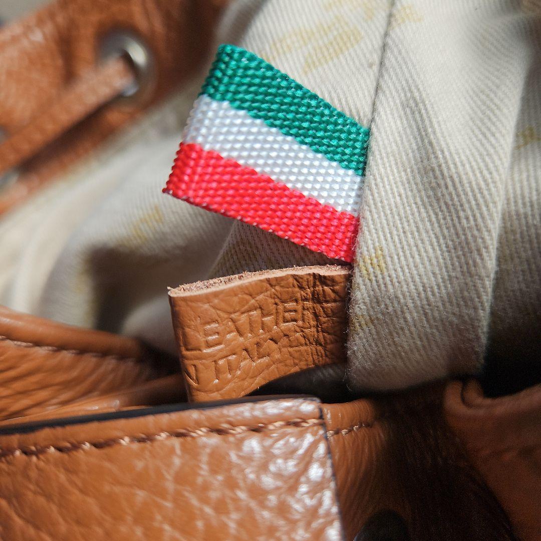 オーロラプレステージ シュリンクレザー巾着バッグ茶AURORA PRESTIGE