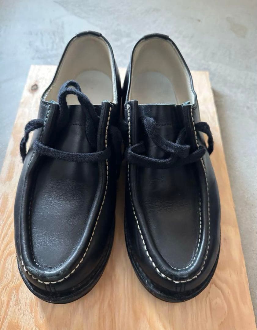 チロリアンシューズ