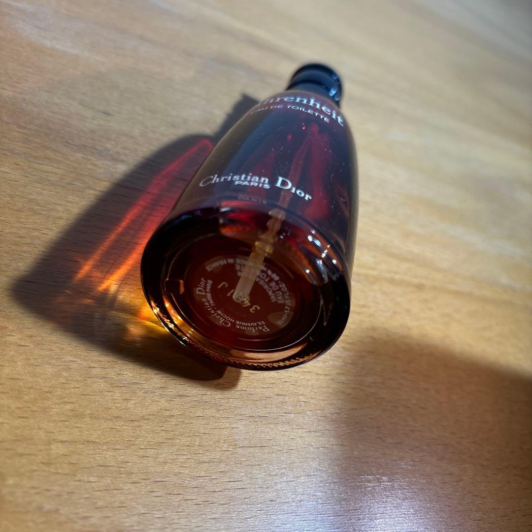 香水(女性用) Fahrenheit Eau de Toilette 50ml