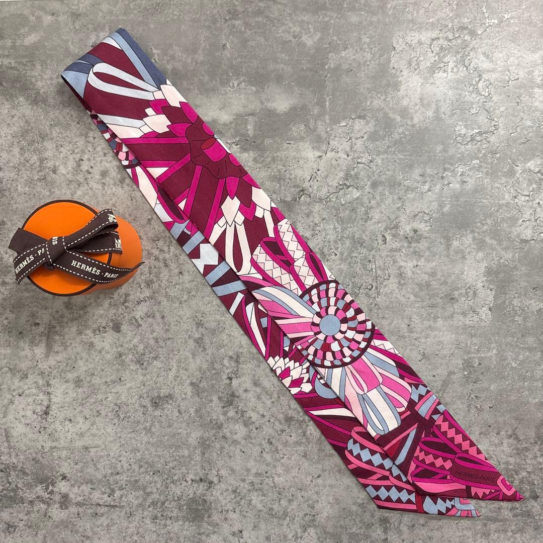 エルメス　ツイリー　馬への表彰　ピンク　スカーフ