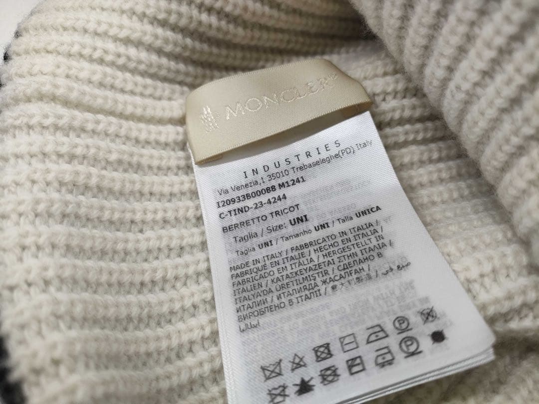 美品✨MONCLER モンクレール ニット帽 帽子 ブラック