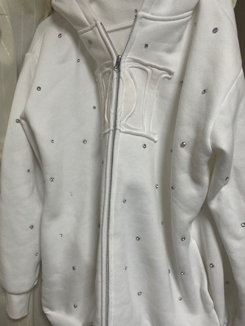 リッチDarich DDロゴビジュージップパーカー　ホワイト