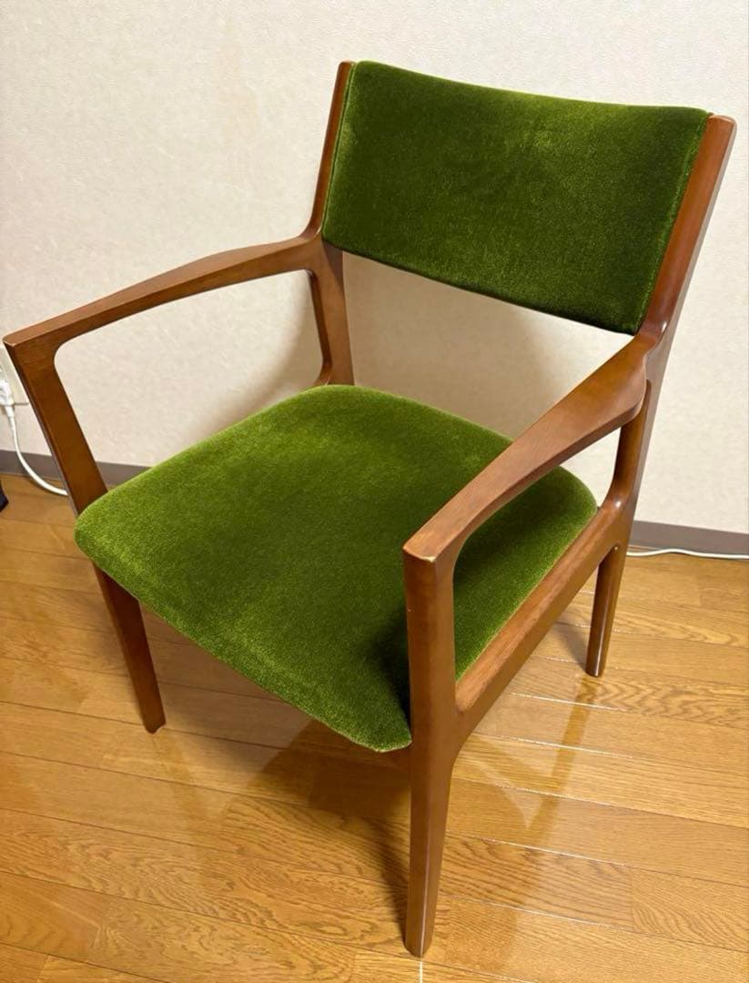 カリモク60 ダイニングチェア　#2 モケットグリーン
