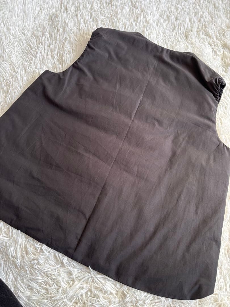 Plamtation ノーカラー　リバーシブル　ダウンベスト　黒