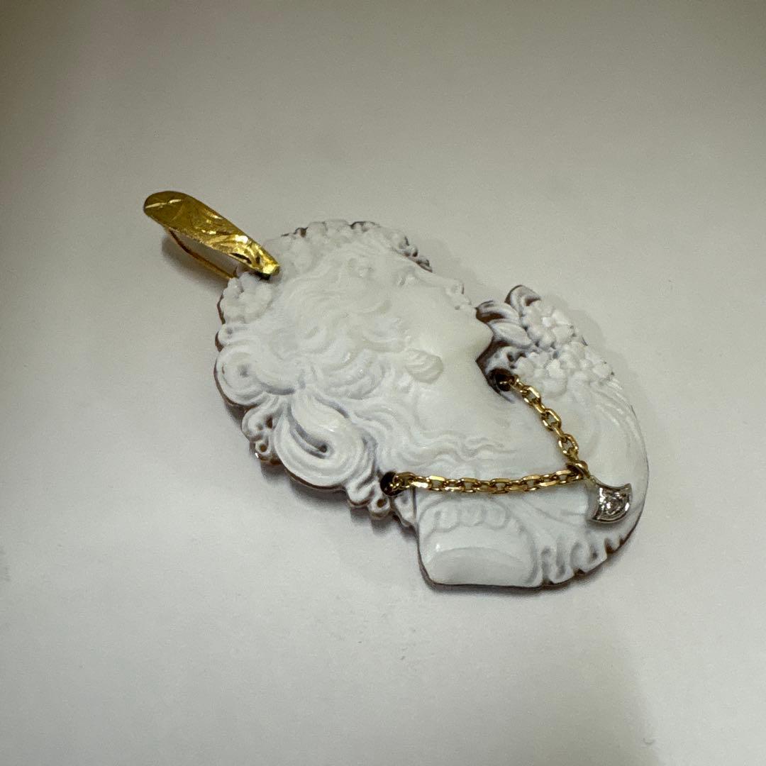 Ｋ１８　ＰＴ９００　シェルカメオ　ダイヤモンド付き　ペンダント