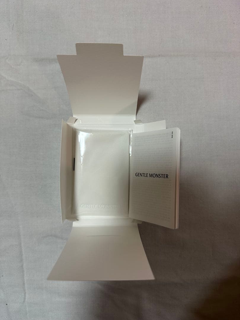 【美品】ジェントルモンスター atomic サングラス シルバー