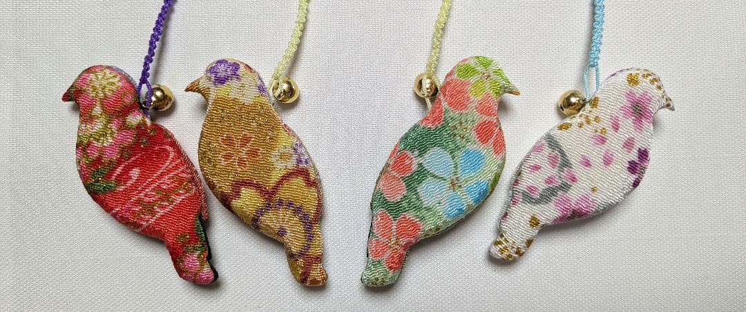 カワラバト　アオバト　ギンバト　ミカドバト　アカガシラカラスバト