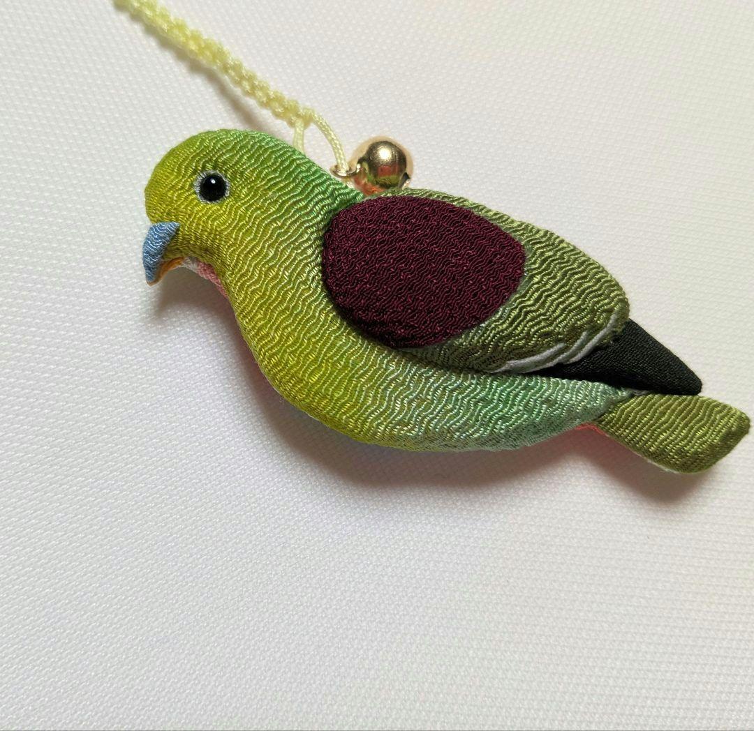 カワラバト　アオバト　ギンバト　ミカドバト　アカガシラカラスバト