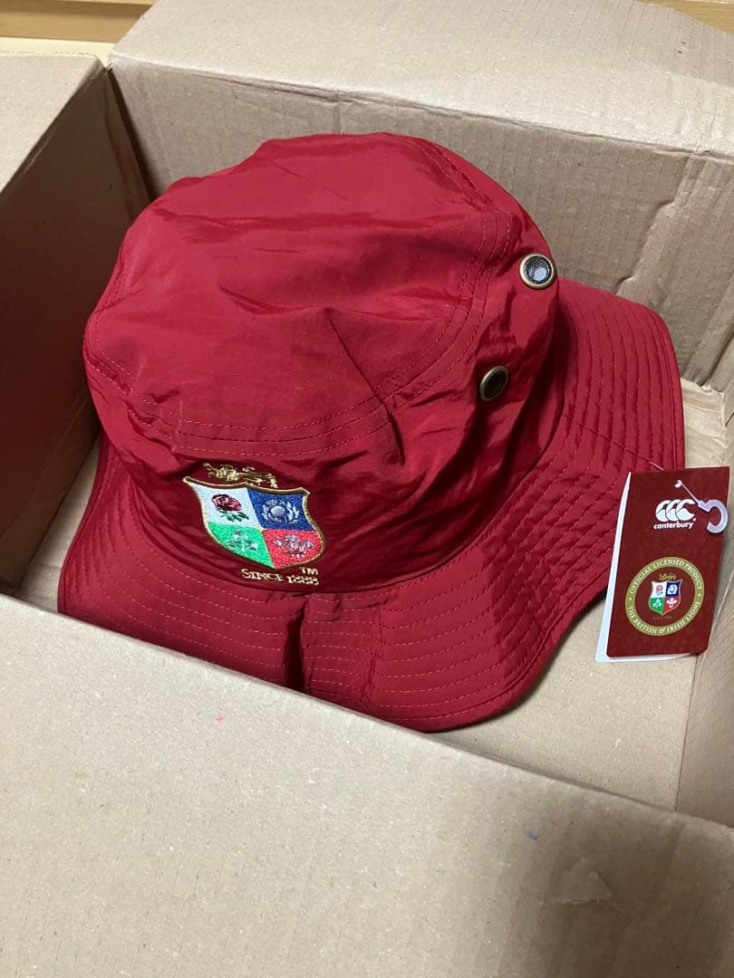 日本未発売⭐︎新品未使用⭐︎ カンタベリー　ライオンズ バケットハット 帽子　赤