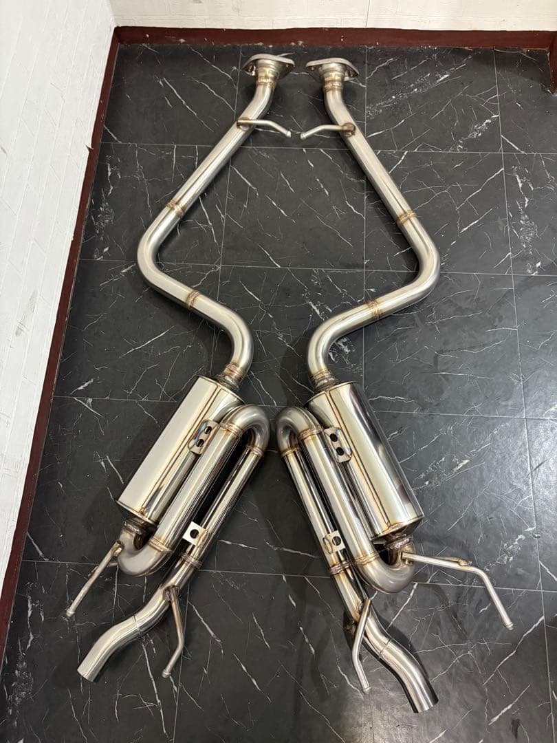 おかっち様(21日まで)レクサス10系GS350用スルガスピードループマフラー