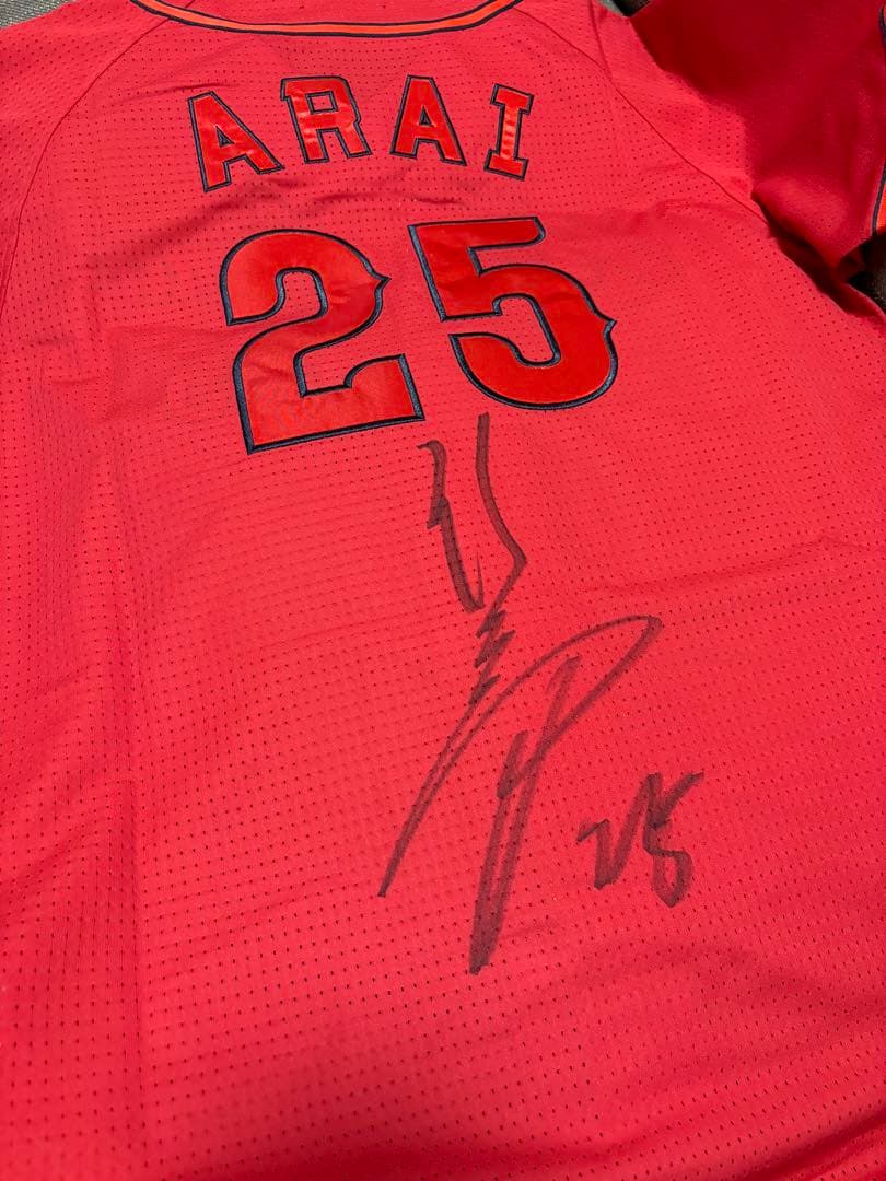 【新品未使用/匿名配送】広島カープ 新井監督 サイン入りユニフォーム