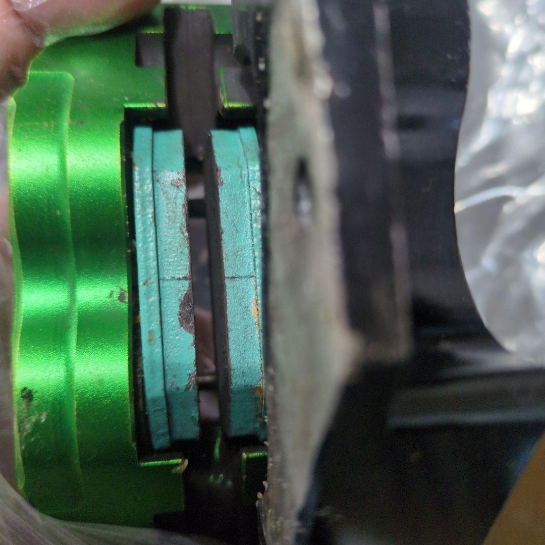 アドレスV125　RPMキャリパー　サポート付