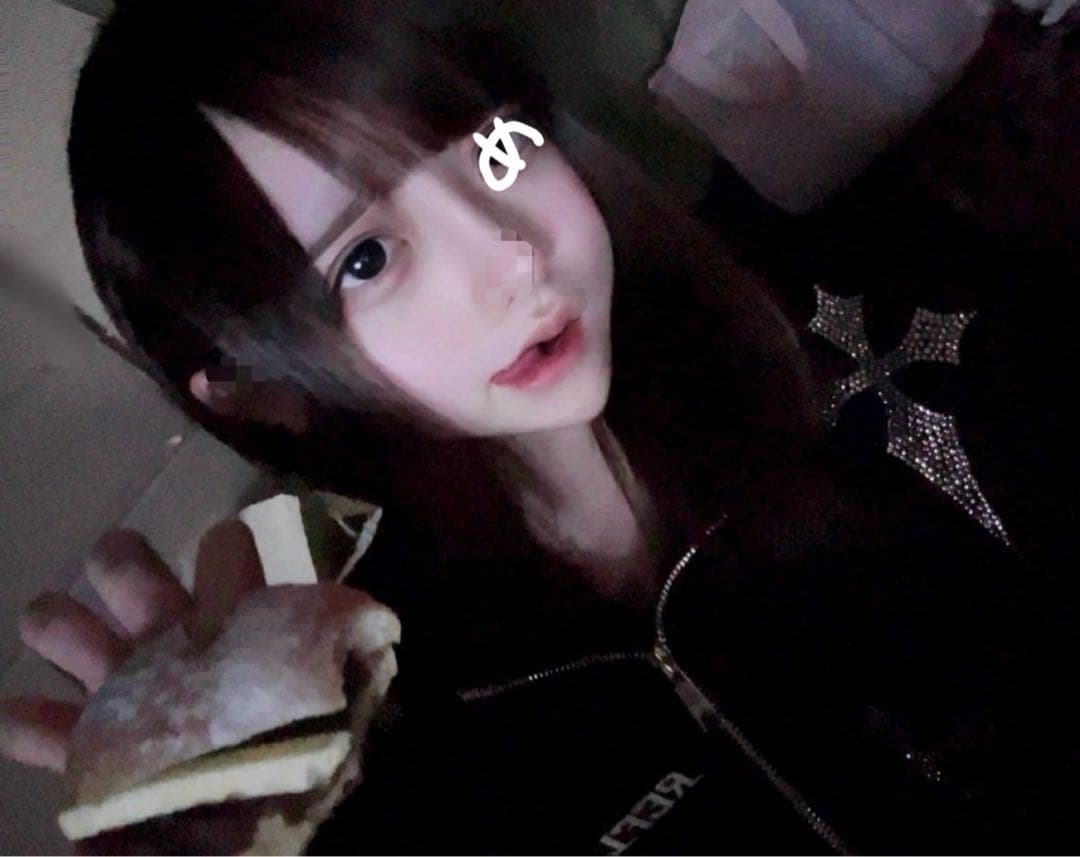 ❤︎最終値下げ❤︎REFLEM レフレム 十字架 ラインストーン クロス パーカー黒