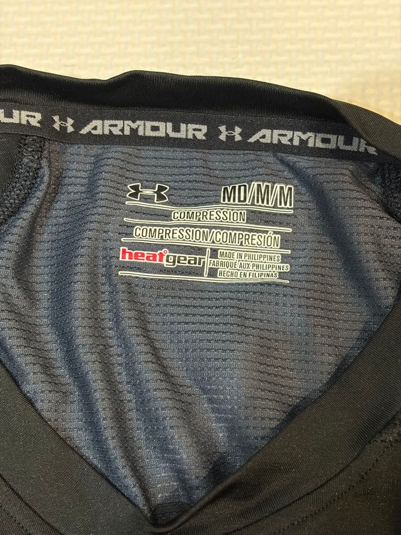 UAウェア一式(ショートP＋コンプレッション半袖＋Qタイツ＋FLタイツ)