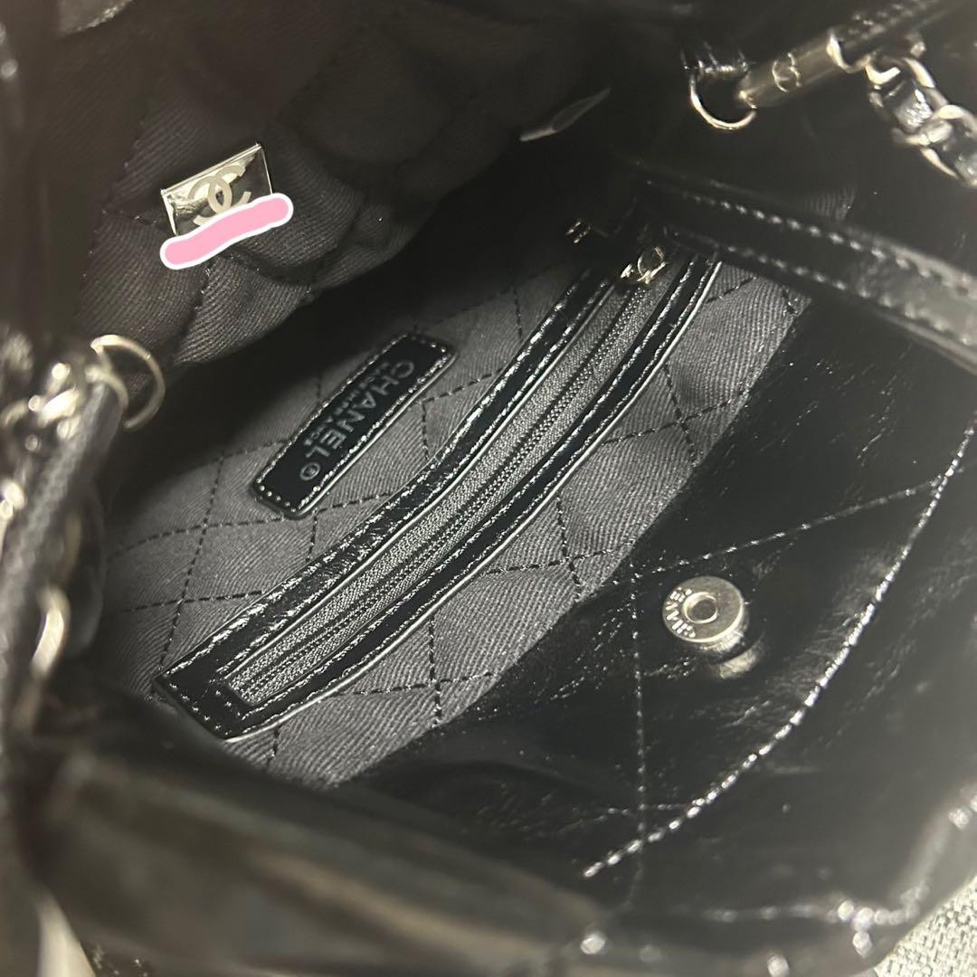 CHANEL ノベルティショルダーバッグキルティング　希少シルバー