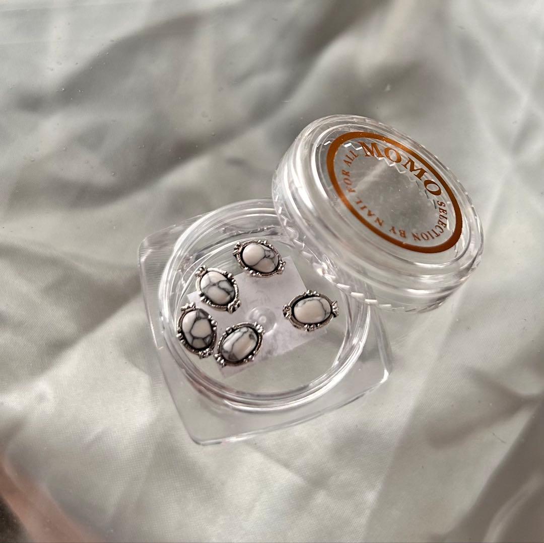 MOMO ネイルカラー パーツ　ホイル　44個セット