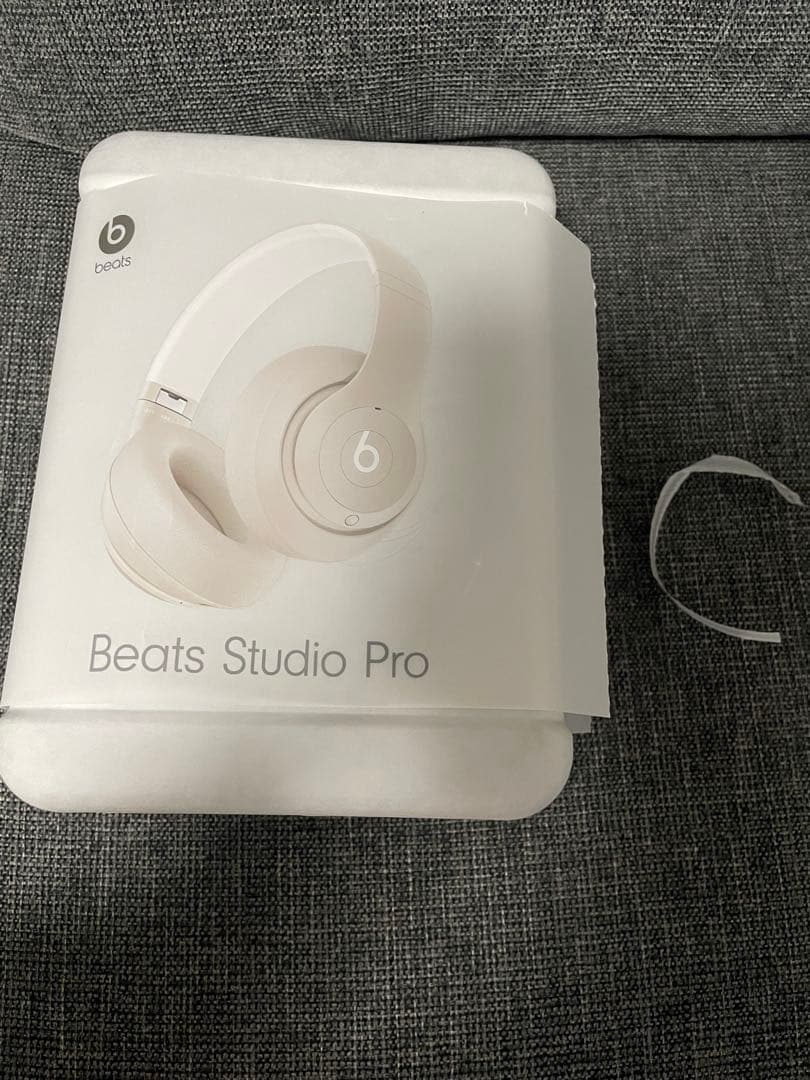 Beats Studio Pro ワイヤレスヘッドホン ホワイト