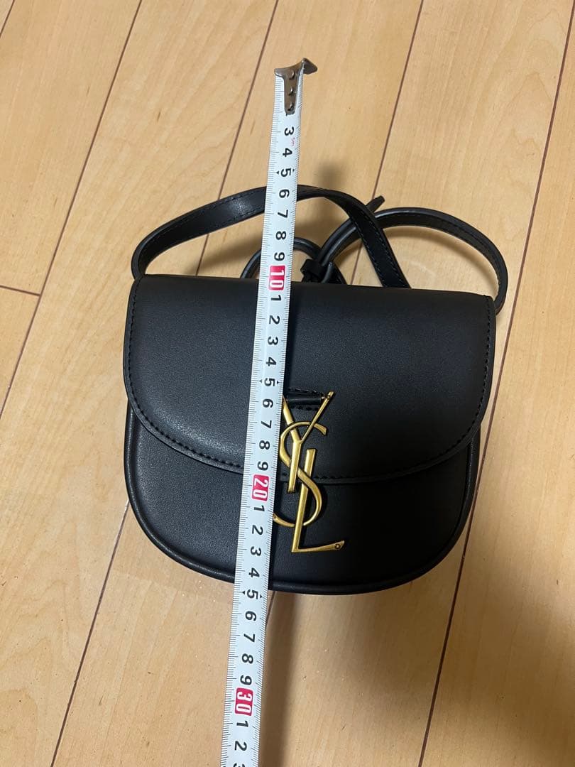YSL ブラックショルダーバッグ