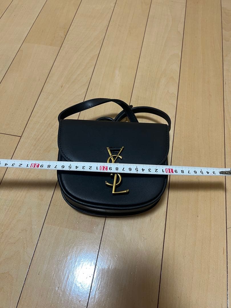 YSL ブラックショルダーバッグ