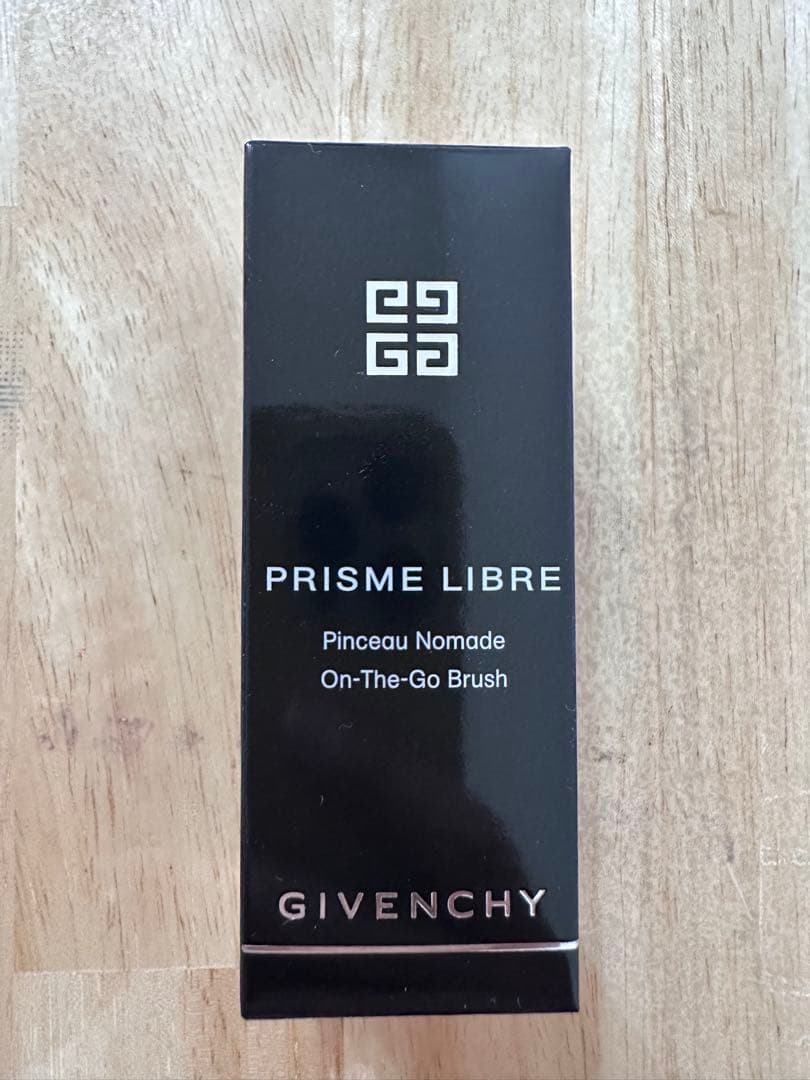 新品　未使用✨ GIVENCHY ジバンシー　パウダー　ブラシ　限定セット