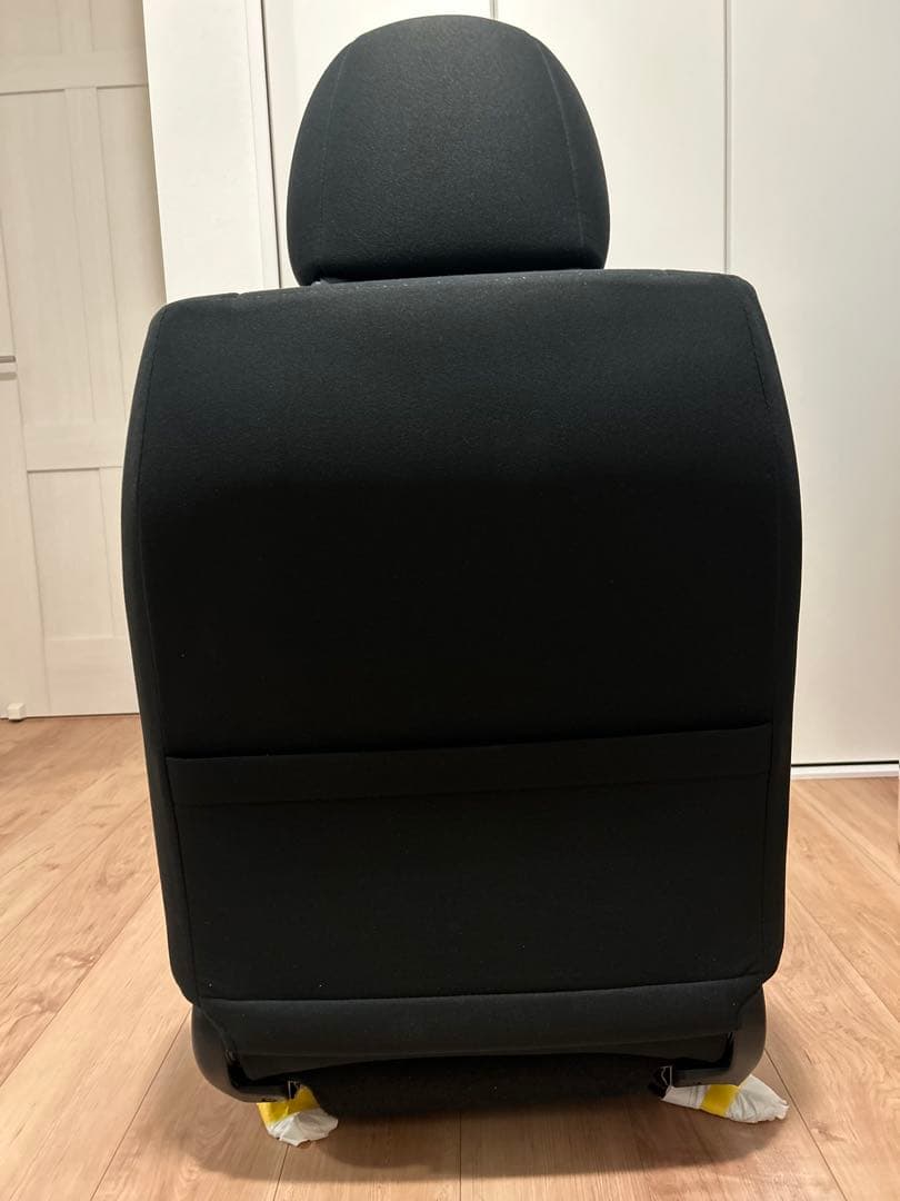 【美品】TOYOTA ハイエース スーパーロング　純正シート　※運転席のみ