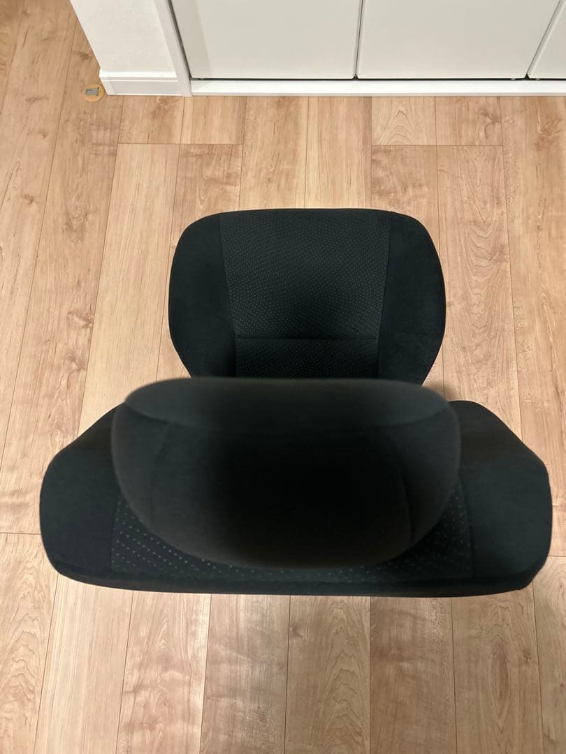 【美品】TOYOTA ハイエース スーパーロング　純正シート　※運転席のみ