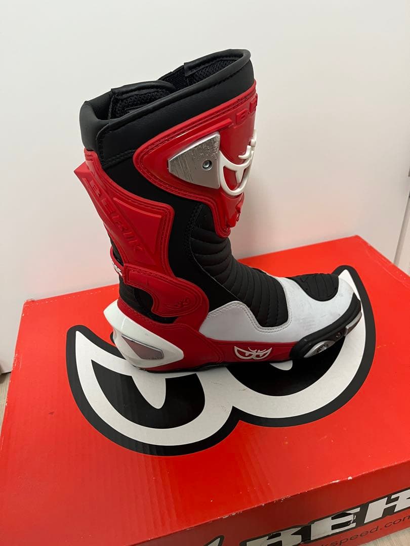 BERIK バイク用ブーツ 黒/赤/白