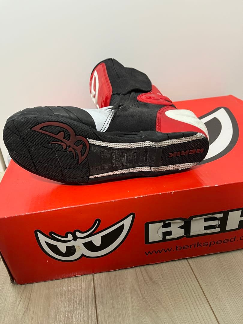 BERIK バイク用ブーツ 黒/赤/白