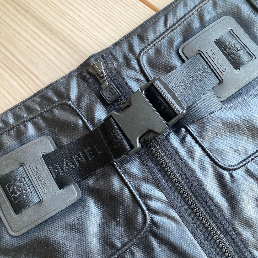 CHANEL ブラック ミニ　スカート　スポーツライン