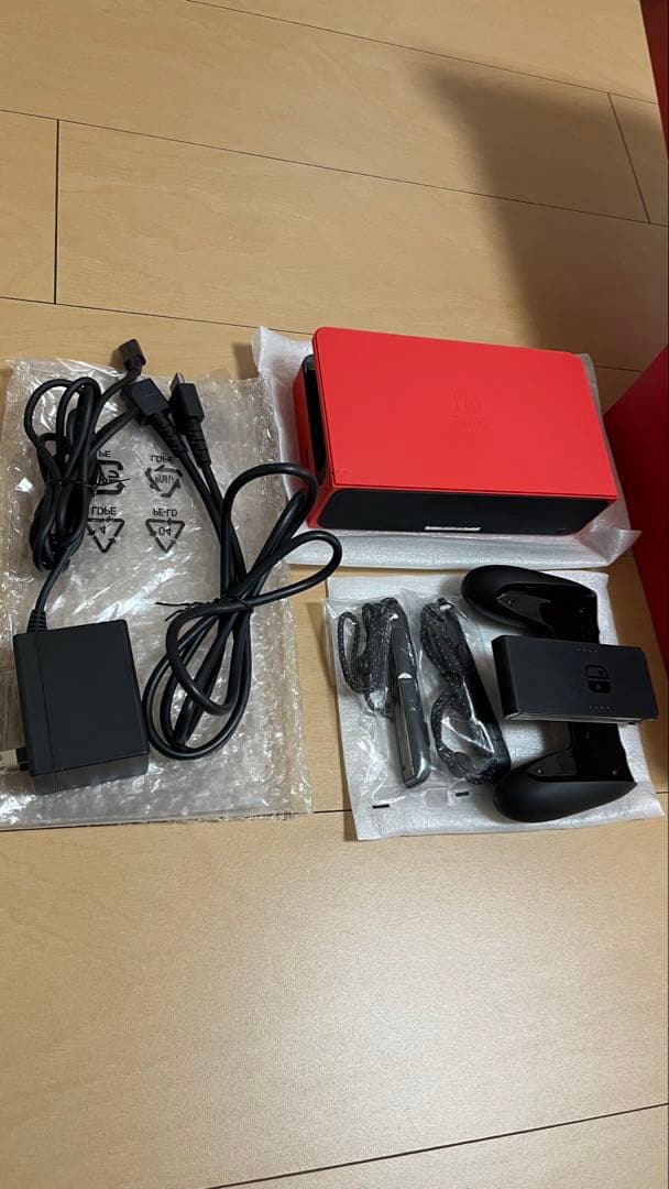 【Nintendo Switch】有機EL マリオレッド