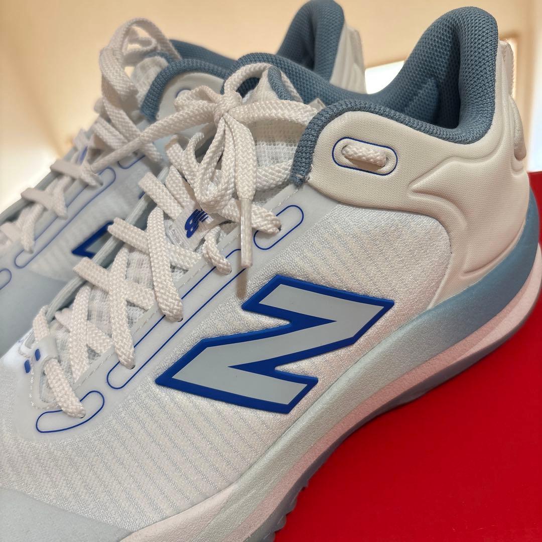 バレーボールシューズ