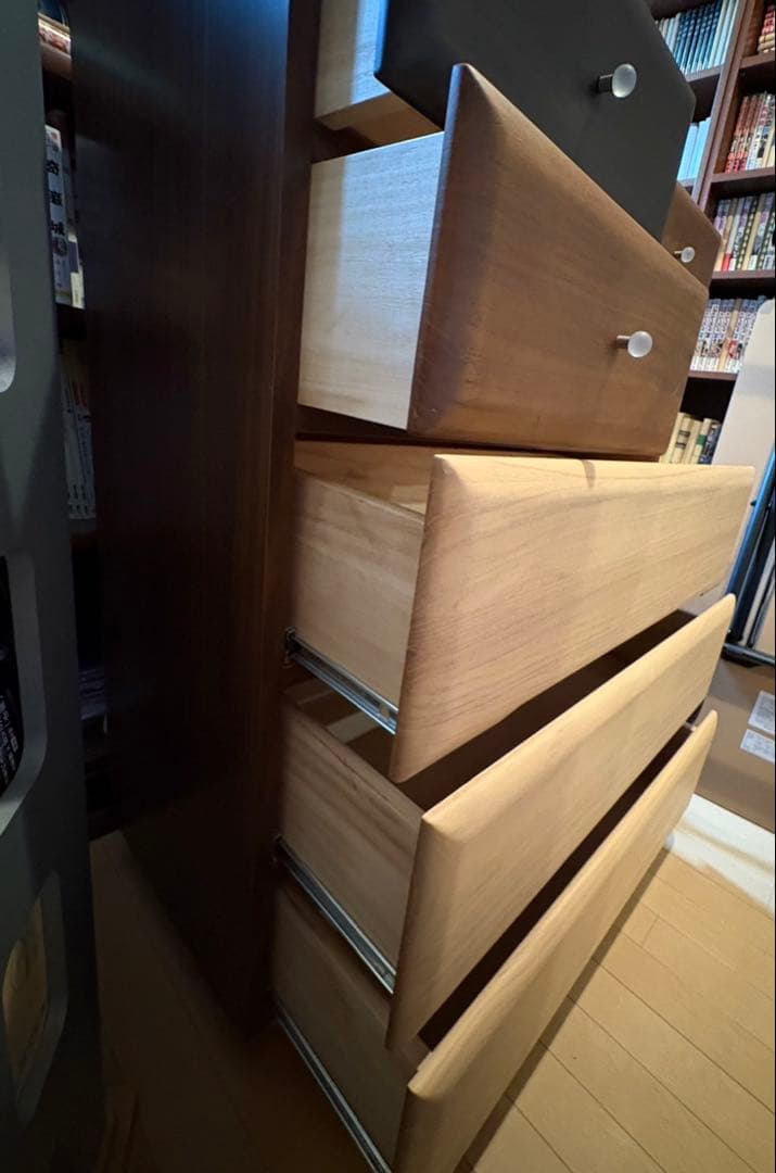 【送料8,600円込み】モダンデザイン 5段チェスト